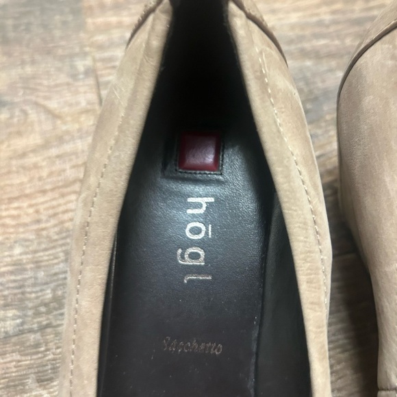 HOGL NWOT  7 Suede wedges with stone/feather embellishments - Picture 6 of 15